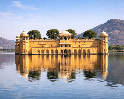 Photo stop at Jal Mahal